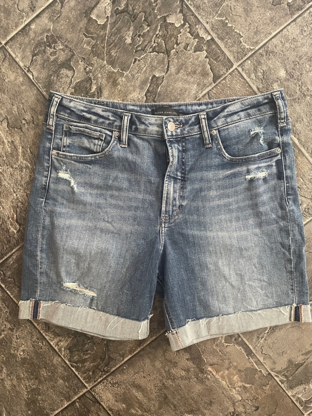 SILVER ‘Sure Thing Long’ Women’s Distressed Roll-Cuff Coastal Summer Jean Shorts